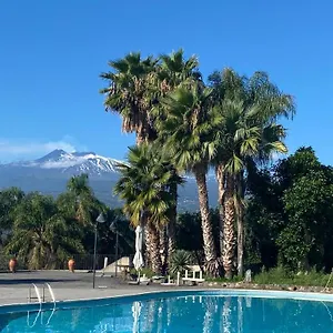 Alloggio per agriturismo Serra San Biagio, Calatabiano