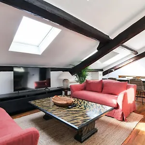 https://elegant-p-venezia-attic.it-lombardy.com