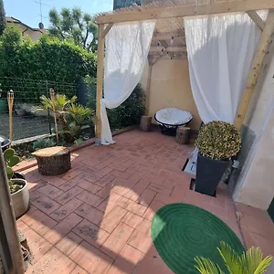 https://la-coccinella-bb.it-tuscanyhotel.com